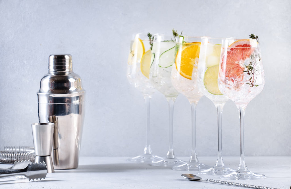 Elevate Your Gifting With The Luxury of Gin Kit Gift Hampers